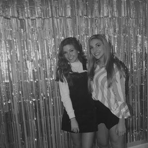 Meet your Posher, Kenzie